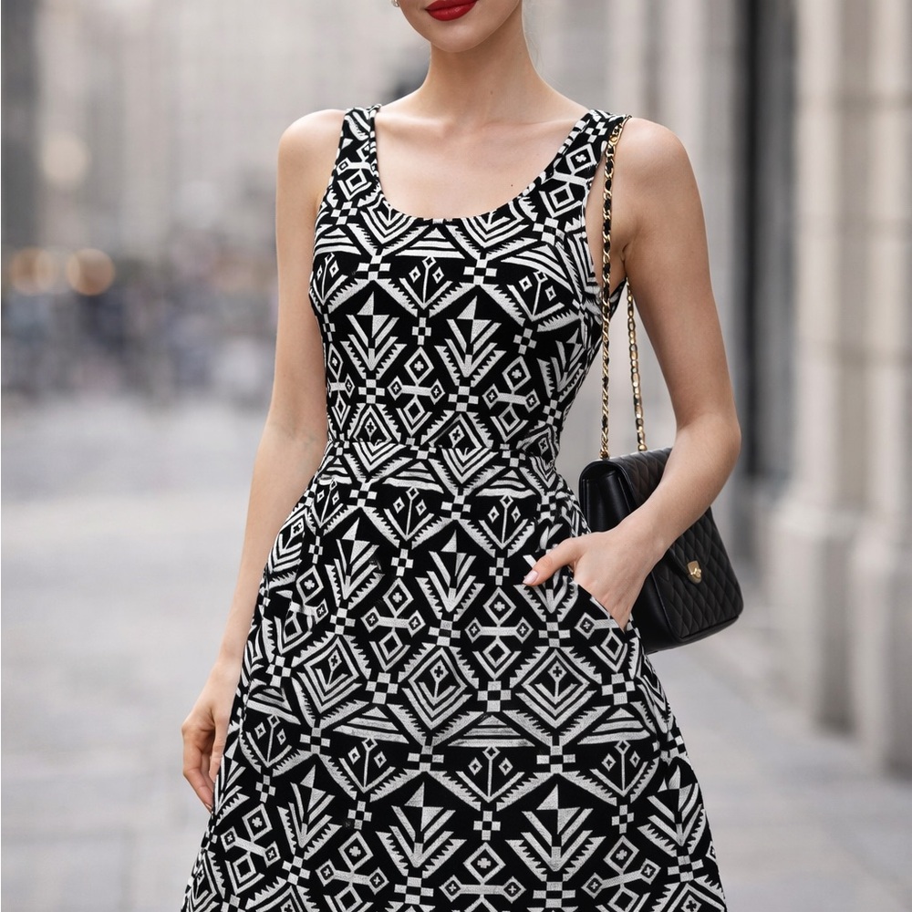 Sabo Skirt Black and White Patterned Midi Dress